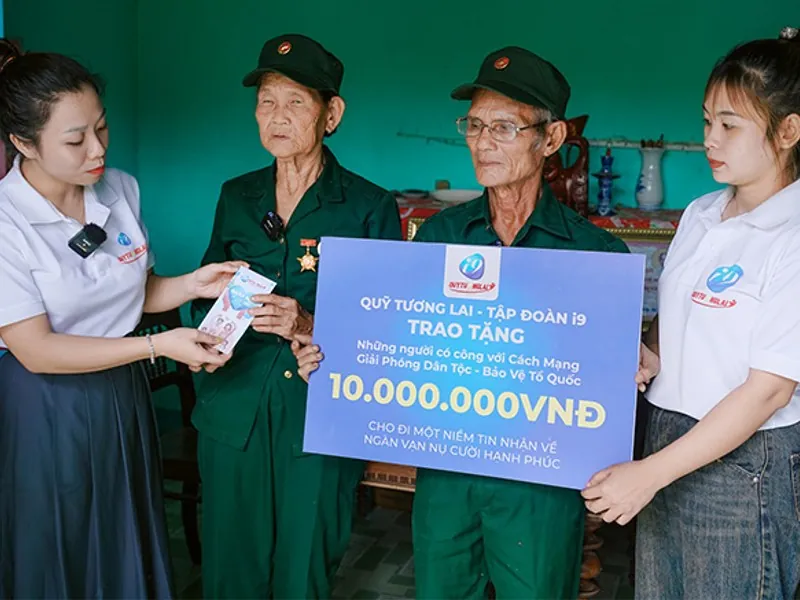 Hình ảnh một nhóm người đang hỗ trợ lẫn nhau, tượng trưng cho các nguồn lực giúp đỡ người có vấn đề về cờ bạc